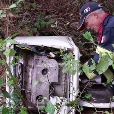 La protezione civile durante le operazioni di rimozione dei rifiuti