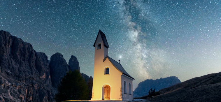 Dove vedere le stelle in Italia: i luoghi migliori