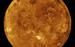 Venere, luci e ombre del pianeta più luminoso